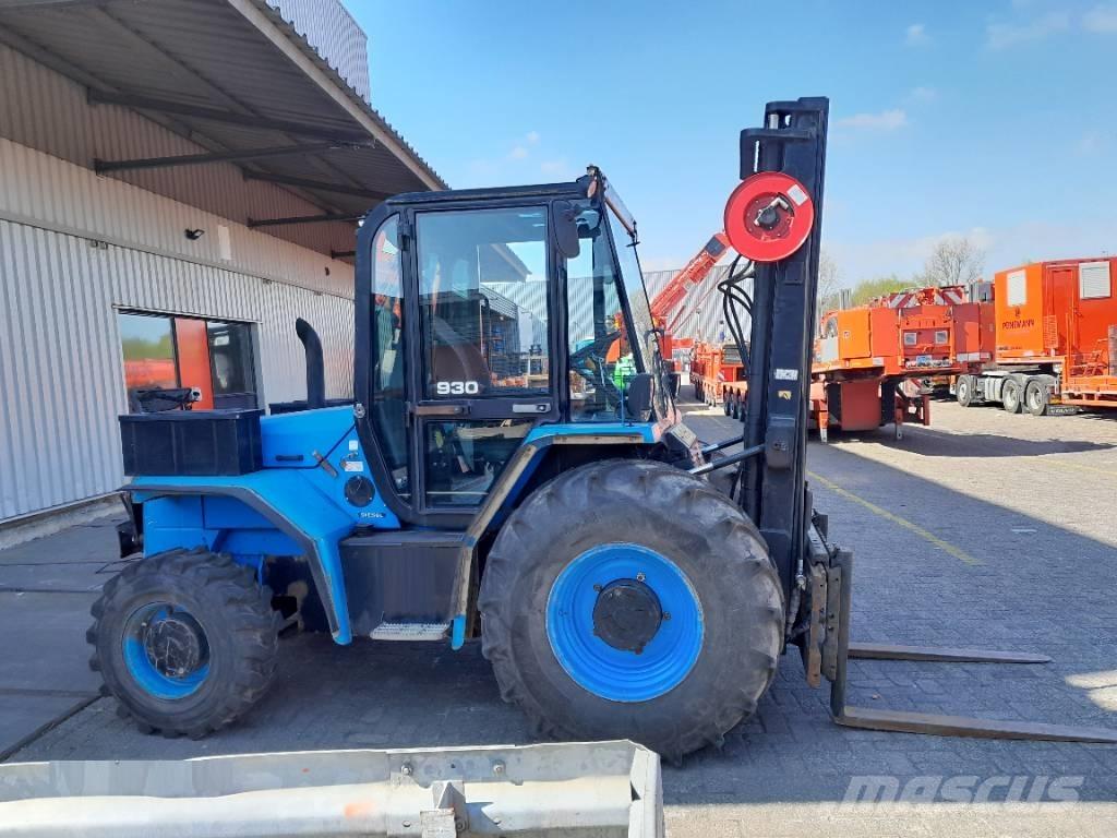 JCB 930-4/55 Montacargas todo terreno