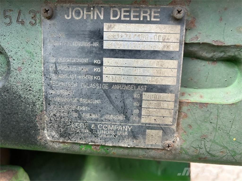 John Deere 6110 Tractores