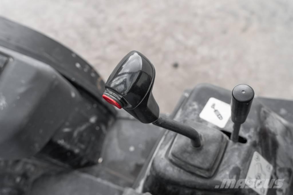 Manitou MC 30-4 Camiones diesel