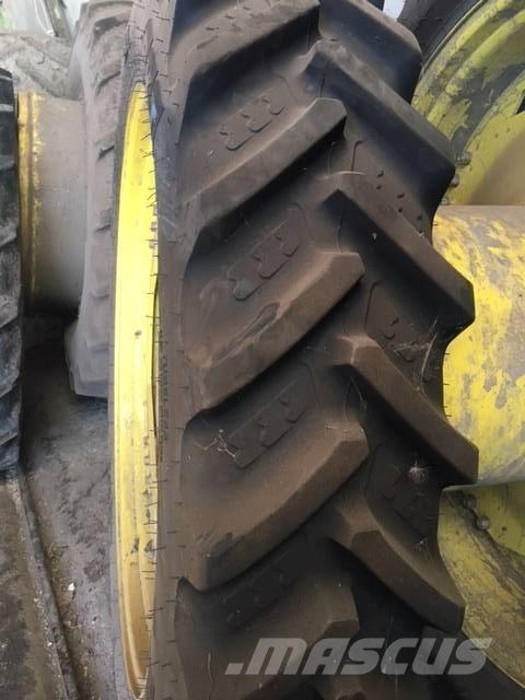 John Deere 6820 Ruedas