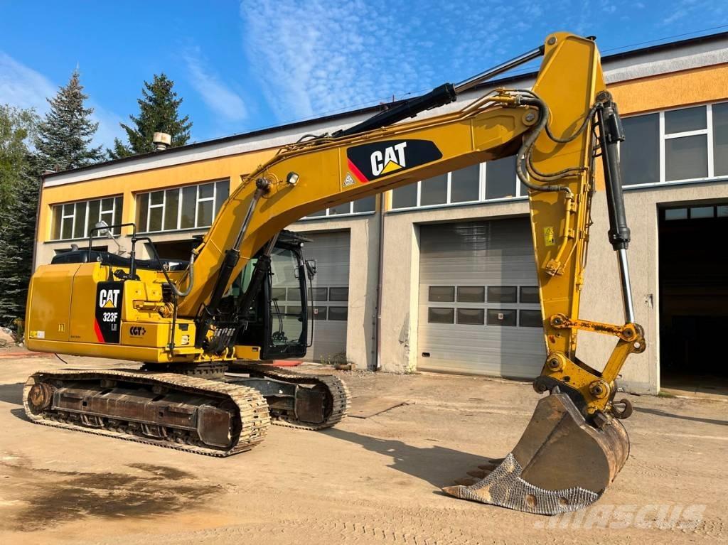 CAT 323 F LN Excavadoras sobre orugas