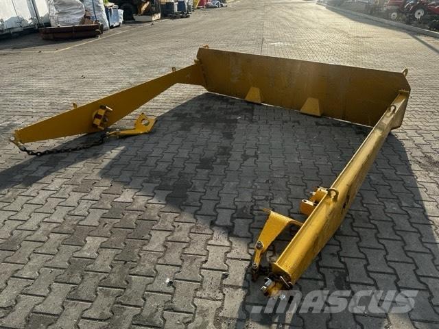 CAT 725 TAIL GATE Camiones articulados