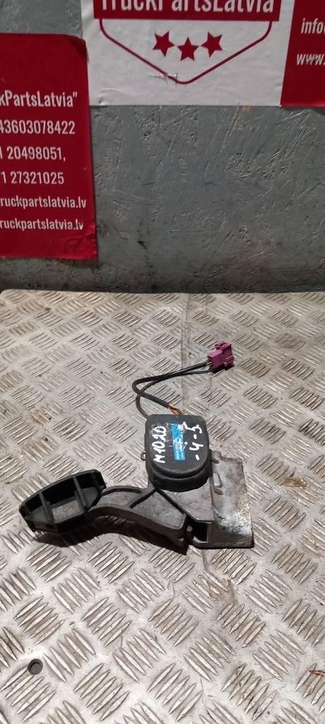 MAN TGA   81259706100 Cabinas