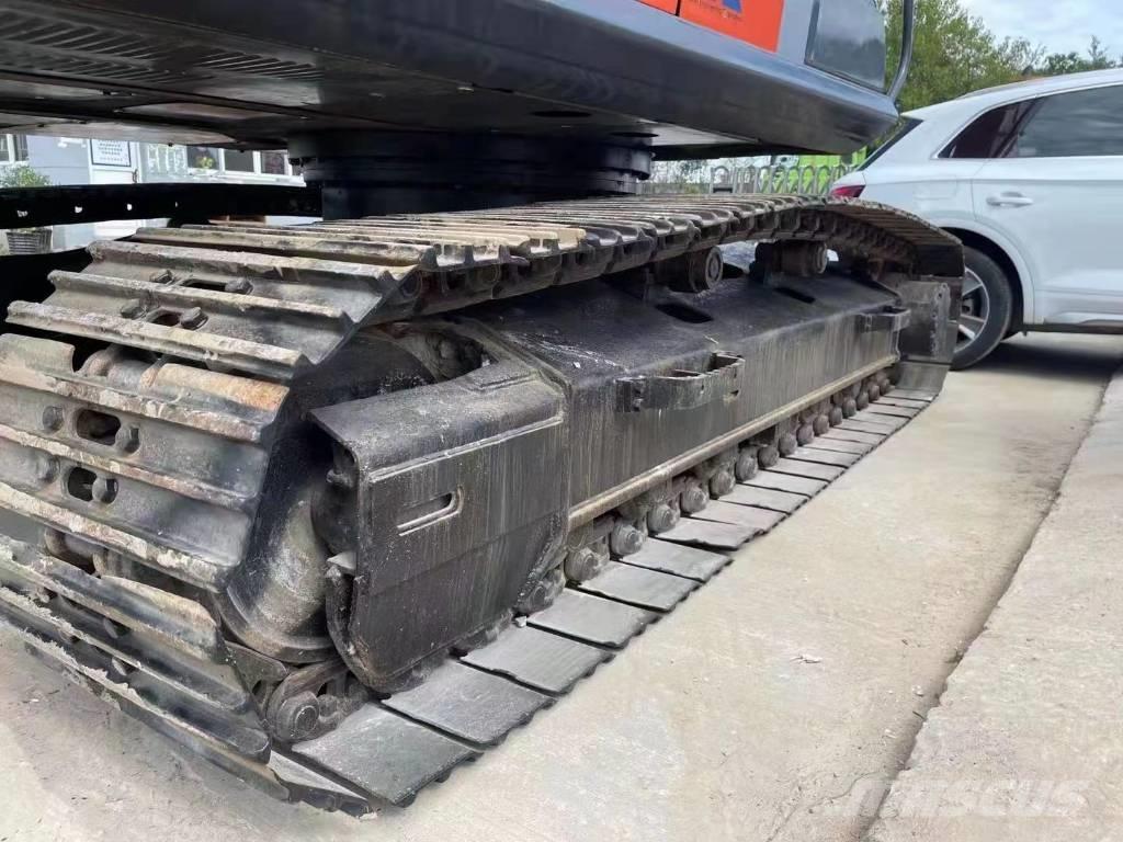 Hitachi ZX200 Excavadoras sobre orugas