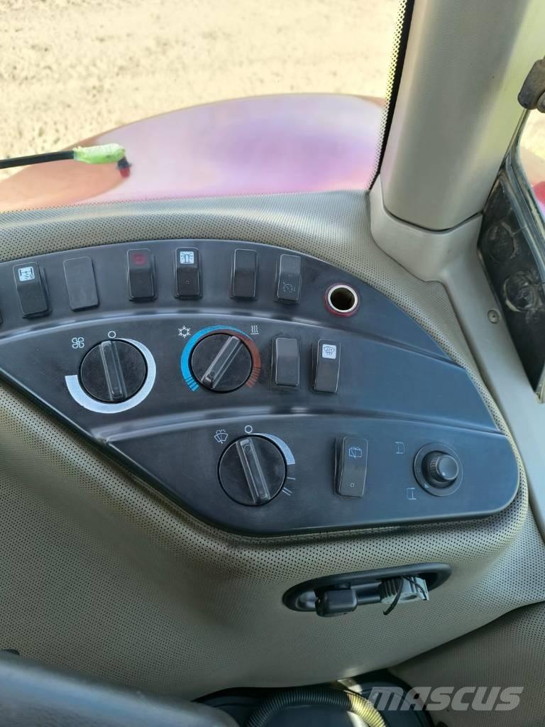 CASE MAGNUM 225 2007 Tractores