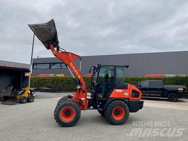 Kubota R 090 Cargadoras sobre ruedas