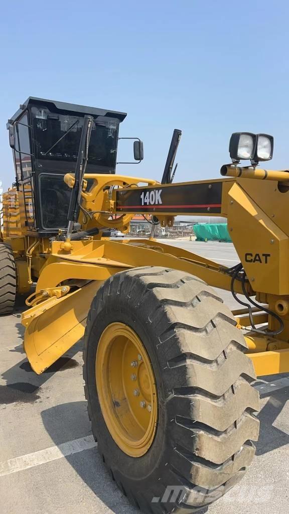 CAT 140 K Niveladoras