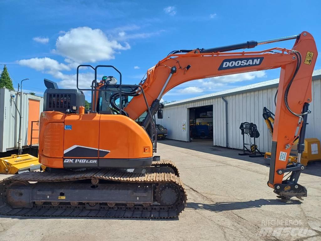 Doosan DX140LC-7K Excavadoras sobre orugas