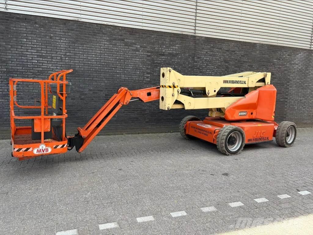 JLG E450AJ Plataformas con brazo de elevación manual