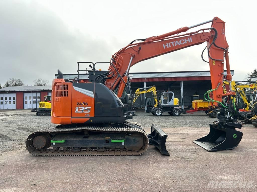 Hitachi ZX135-7 Excavadoras sobre orugas