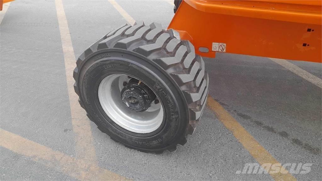 JLG 450AJSII Plataformas con brazo de elevación manual
