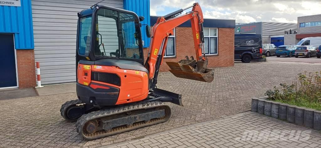 Kubota U 27-4 Miniexcavadoras