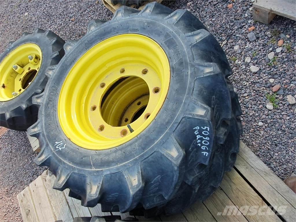 BKT 250/80-16 x2 Ruedas