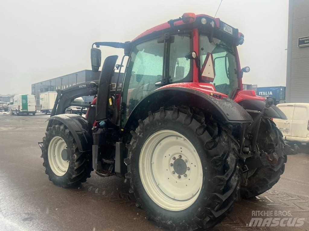 Valtra N 104 Tractores