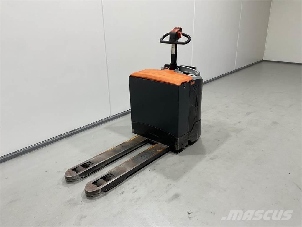 Rocla TP20AC Montacargas con plataformas de baja elevación