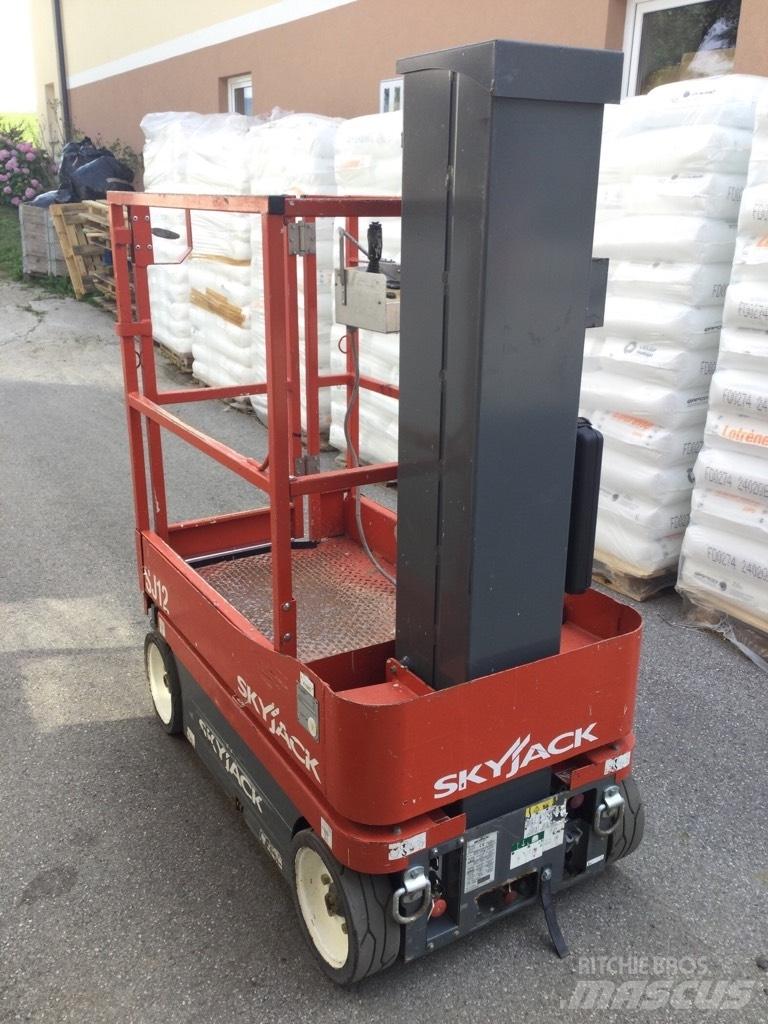 SkyJack SJ 12 Plataformas tijera