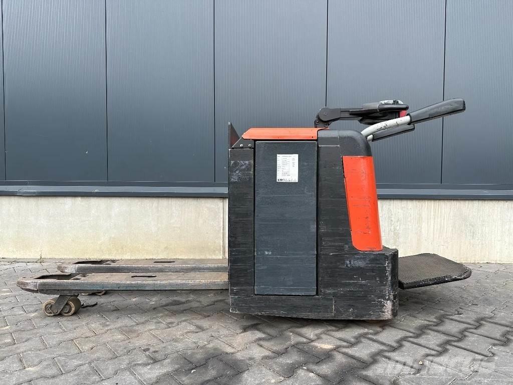 BT LPE240/M Montacargas manual