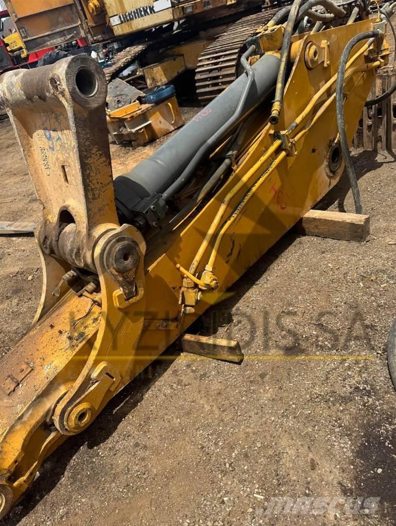 Liebherr R 934 Plataformas y cucharones