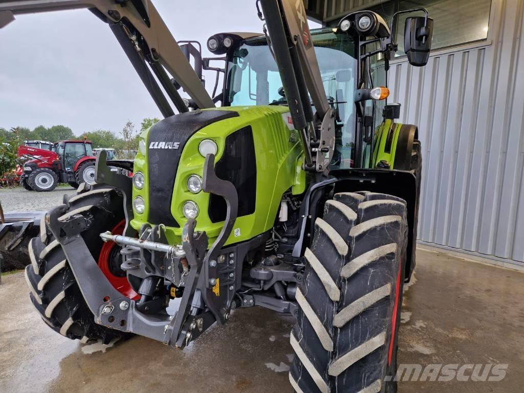 CLAAS Arion 450 Tractores