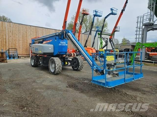 Genie ZX 135/70 Plataformas con brazo de elevación manual