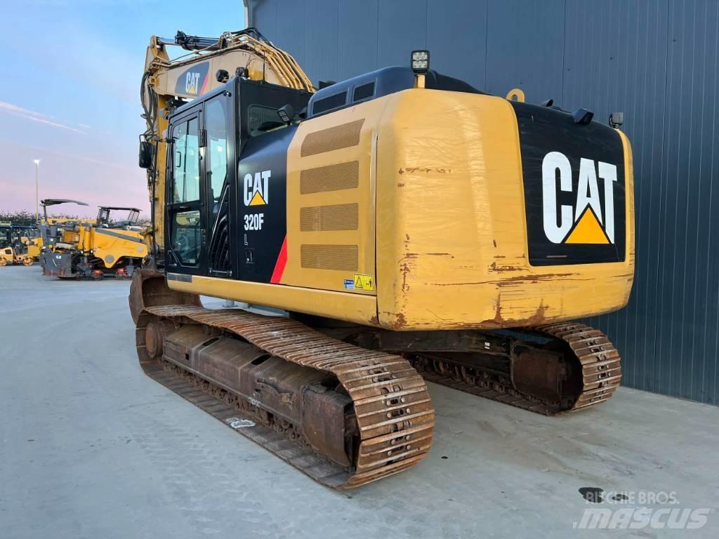 CAT 320F Excavadoras sobre orugas