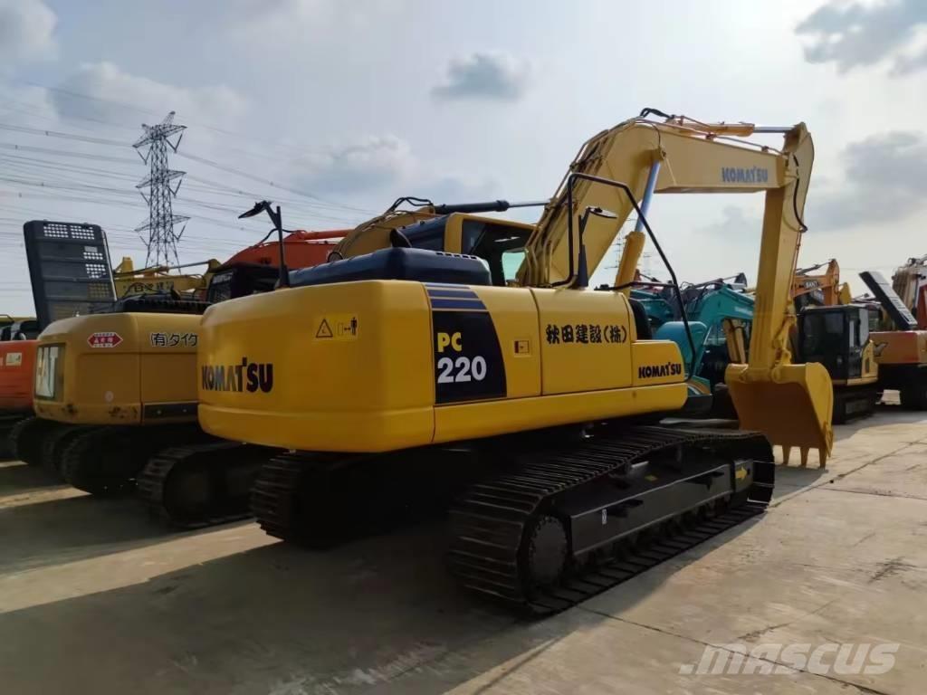 Komatsu PC 220 Excavadoras sobre orugas