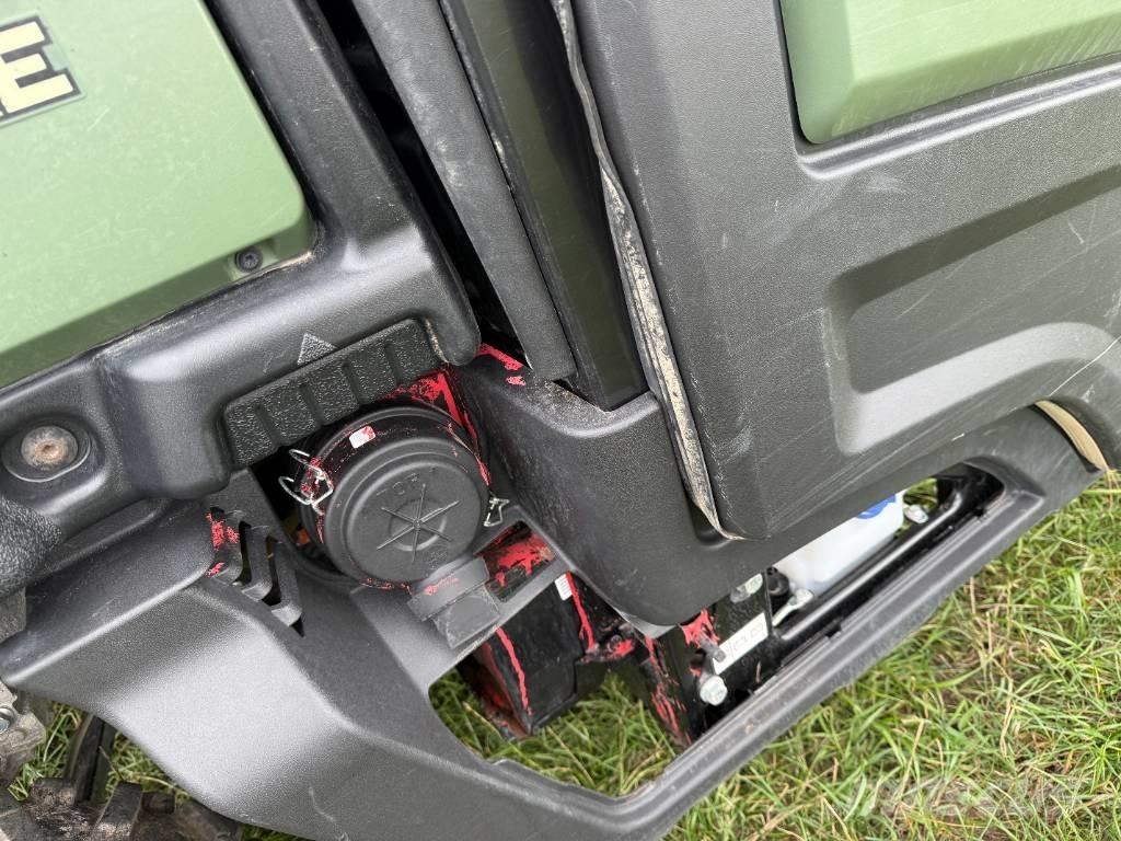 John Deere XUV 865 Maquinarias para servicios públicos