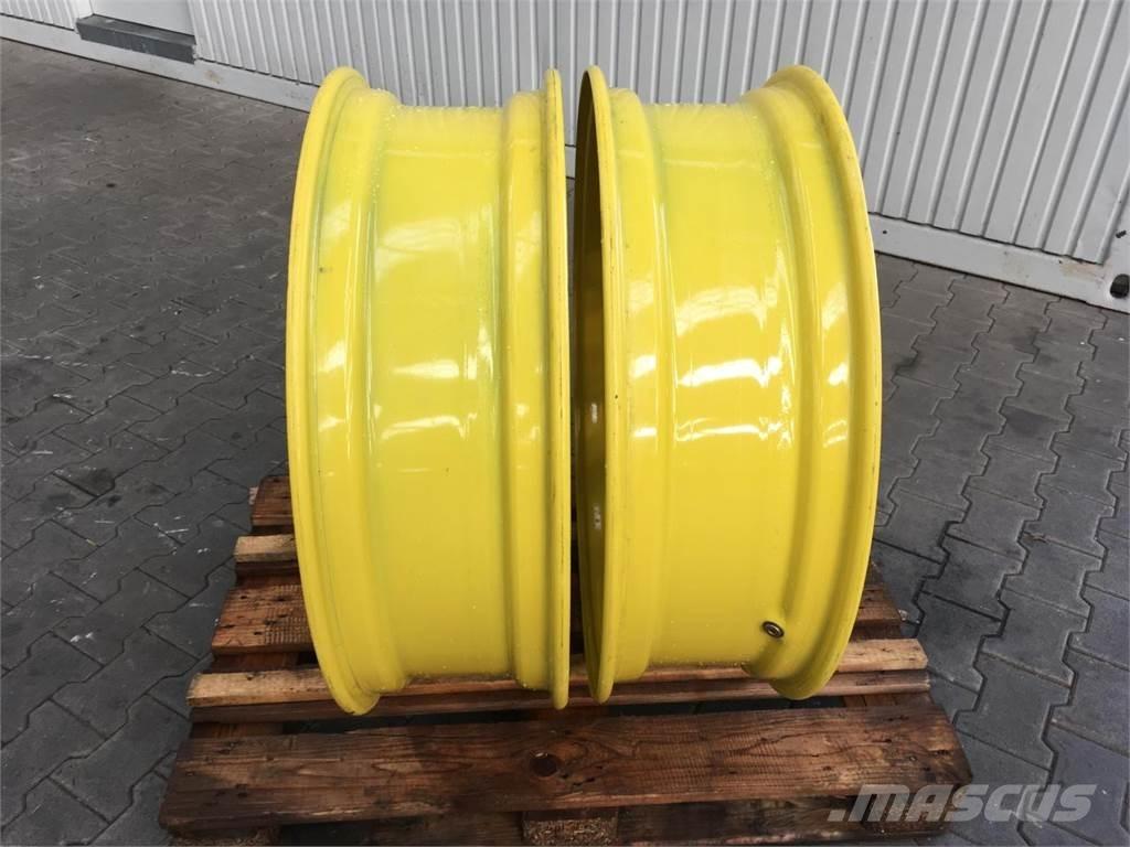 John Deere 10x34 Ruedas