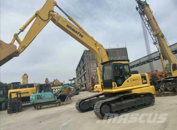 Komatsu PC 300 Excavadoras sobre orugas