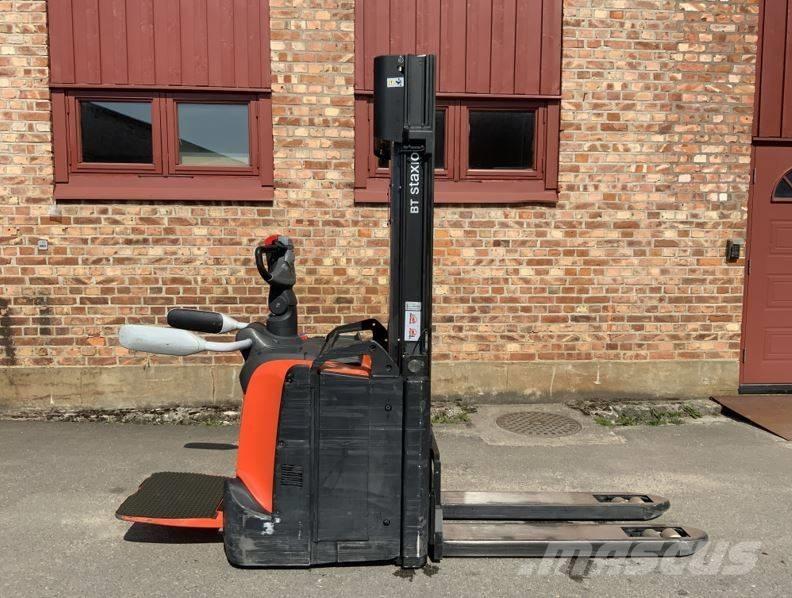 Toyota SPE 120 L Montacargas manual