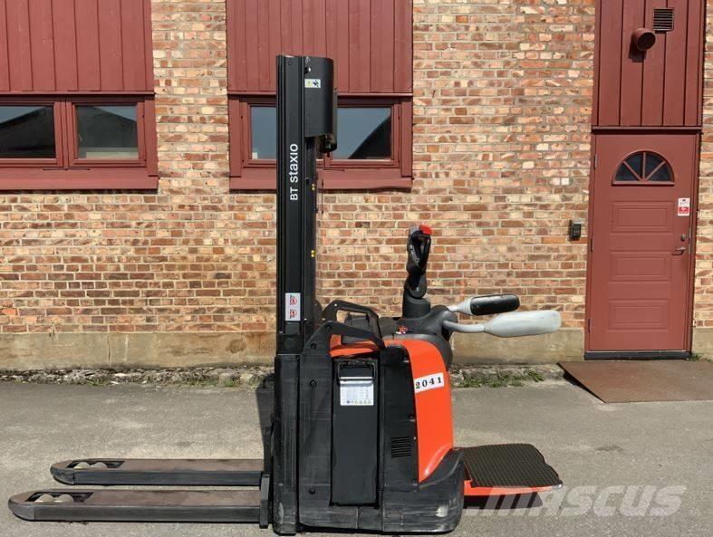 Toyota SPE 120 L Montacargas manual