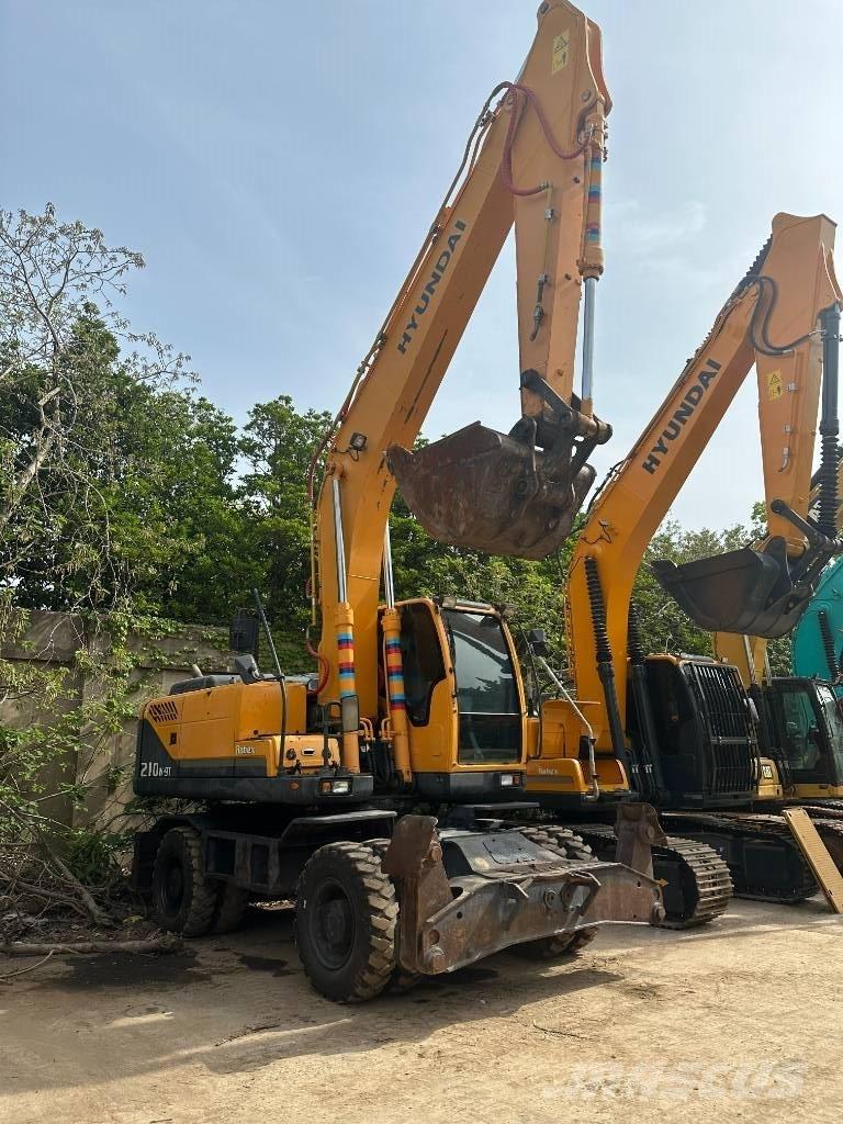 Hyundai R210W-9 Excavadoras de ruedas