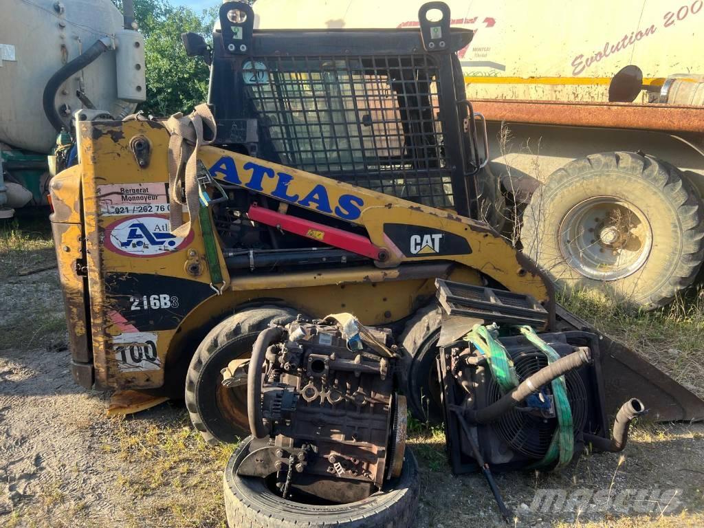 CAT 216 B 3 Hidráulicos