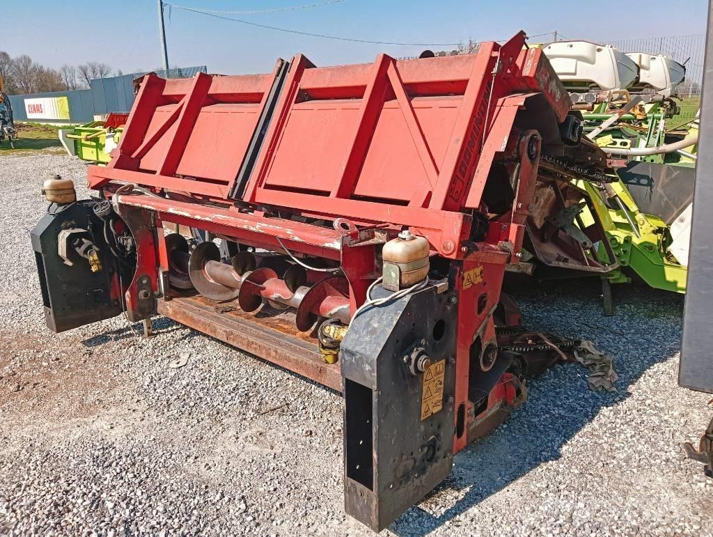 Dominoni 8 FILE Cabezales de cosechadoras combinadas