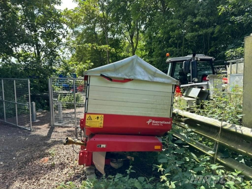 Kverneland TL3900 Esparcidoras de minerales