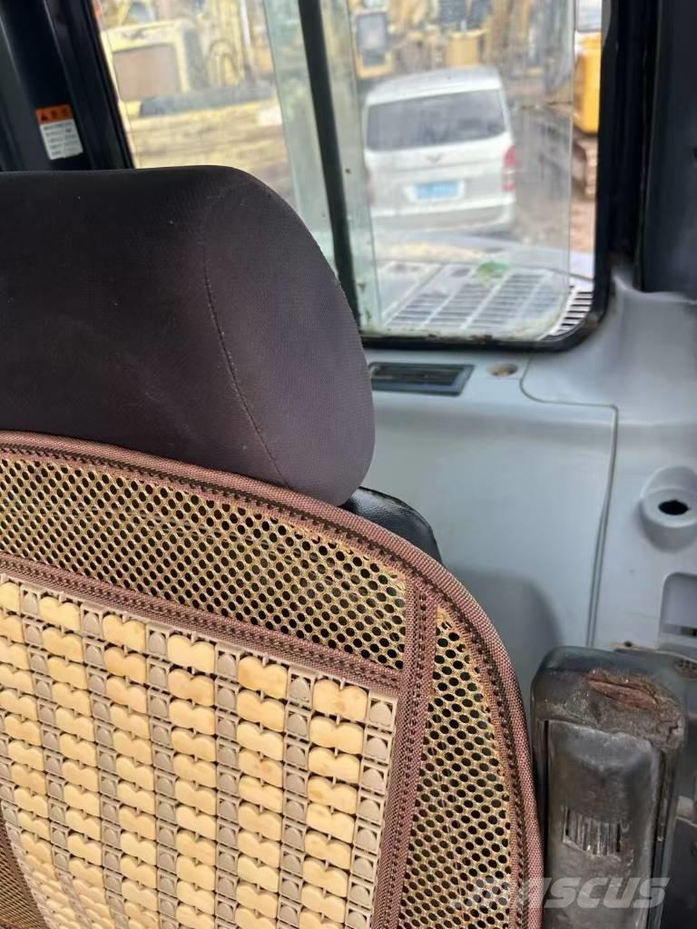 Komatsu PC 128 US Excavadoras sobre orugas