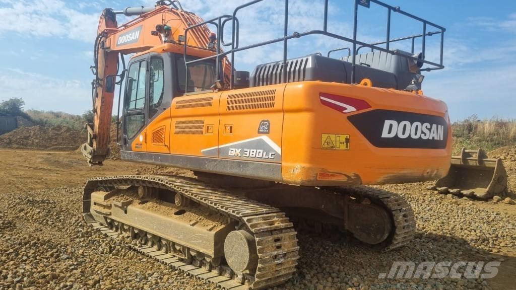 Doosan DX 380 LC - 7 Excavadoras sobre orugas