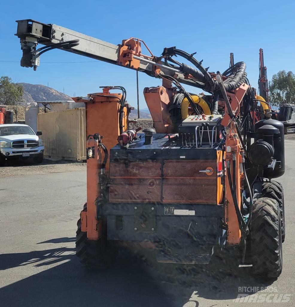 Sandvik DC 300 Perforadora de superficie