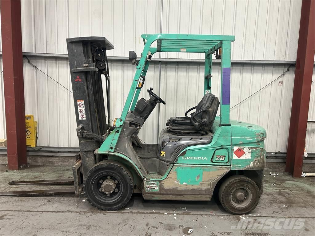 Mitsubishi FD25NT Camiones diesel