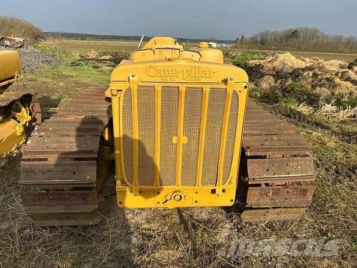 CAT D4 - Buldozer sobre oruga