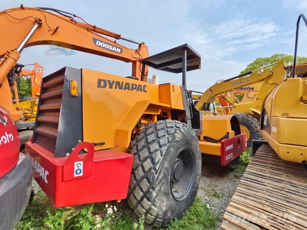 Dynapac CA 251 D Rodillos de un solo tambor