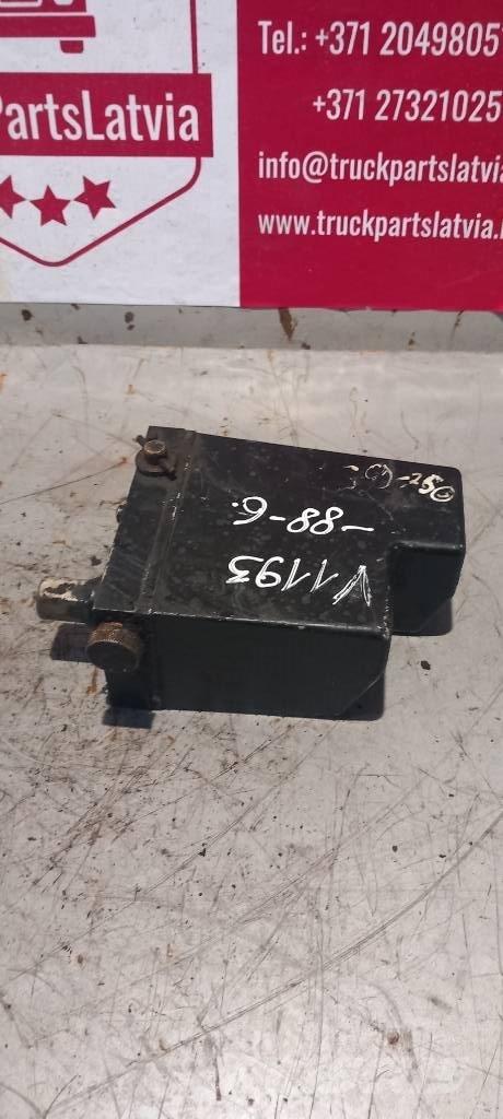 Volvo FH 12.     20917279 Hidráulicos