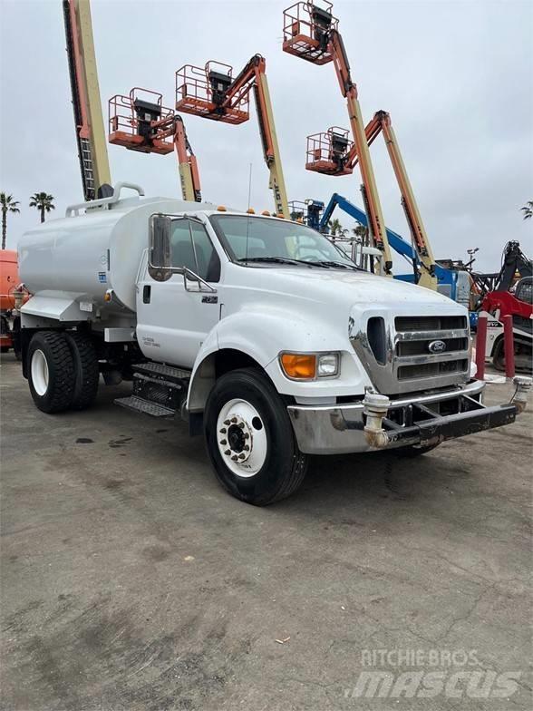 Ford F750 Camiones cisternas