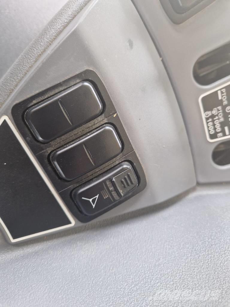 Kubota M7132 KVT Tractores