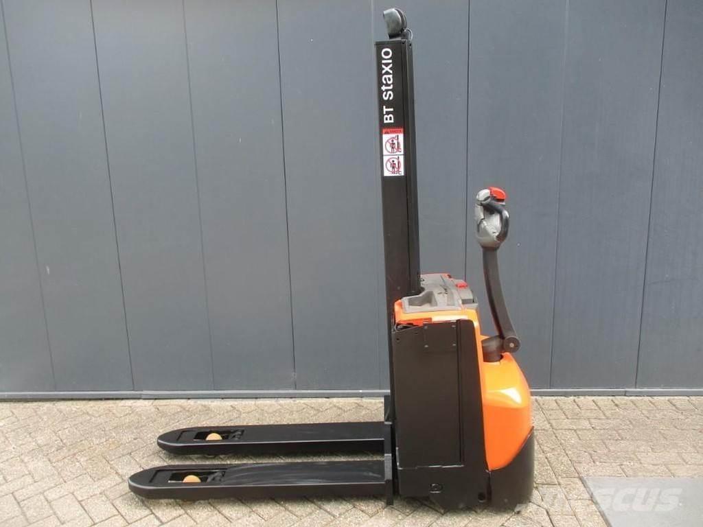 BT SWE 080L Montacargas manual