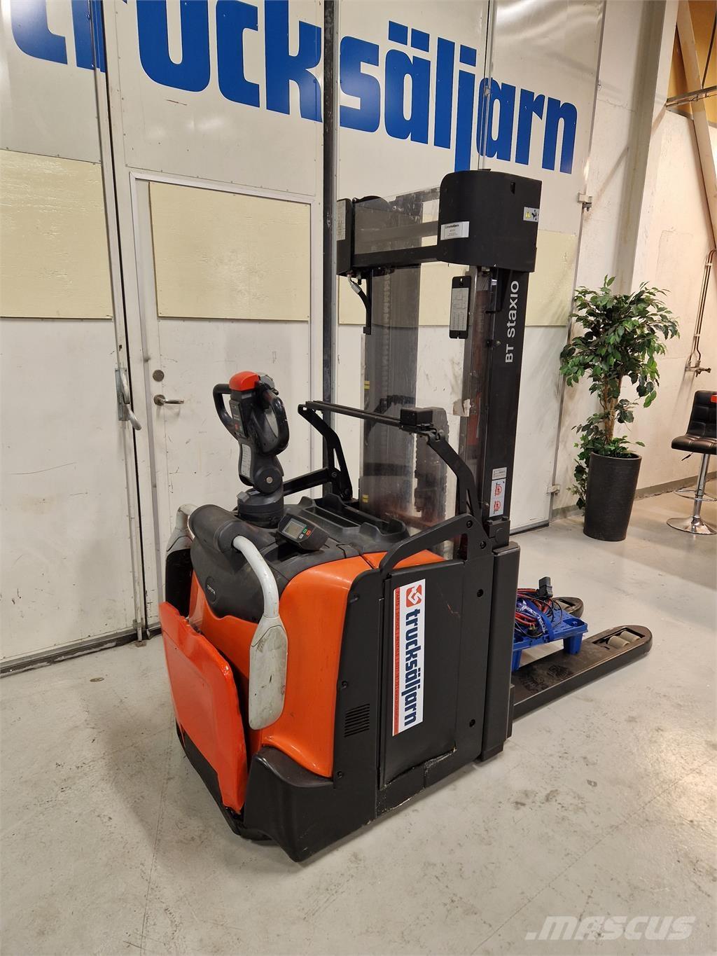 Toyota SPE160L Apiladoras eléctricos