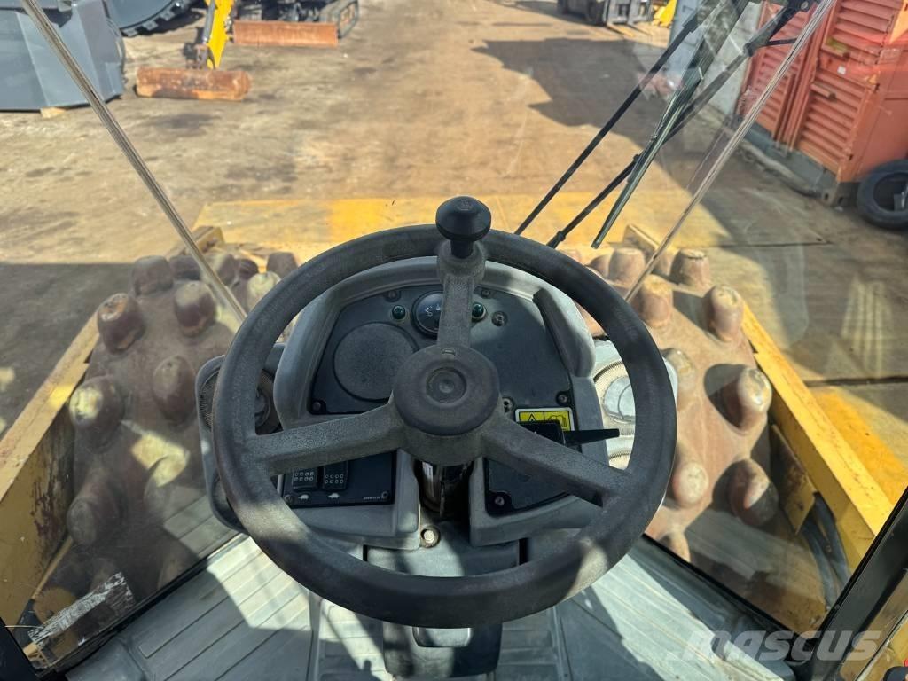 CAT CP 76 Rodillos de un solo tambor