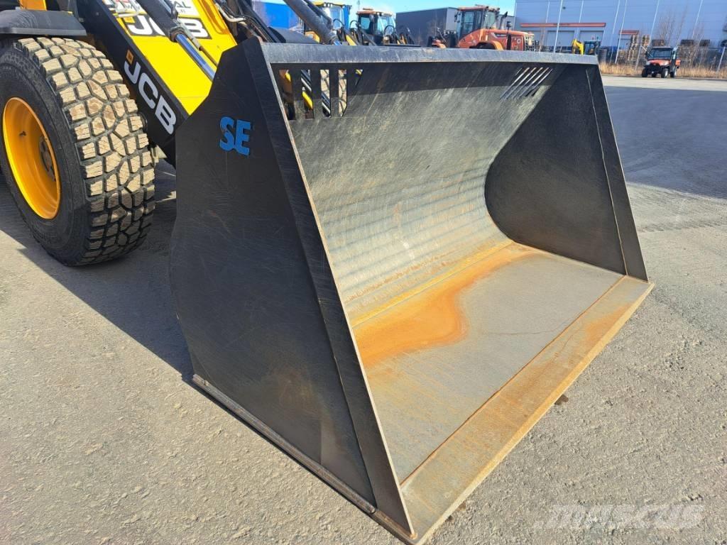 JCB 413 Cargadoras sobre ruedas