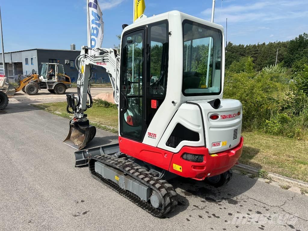 Takeuchi TB 225A V5 Miniexcavadoras