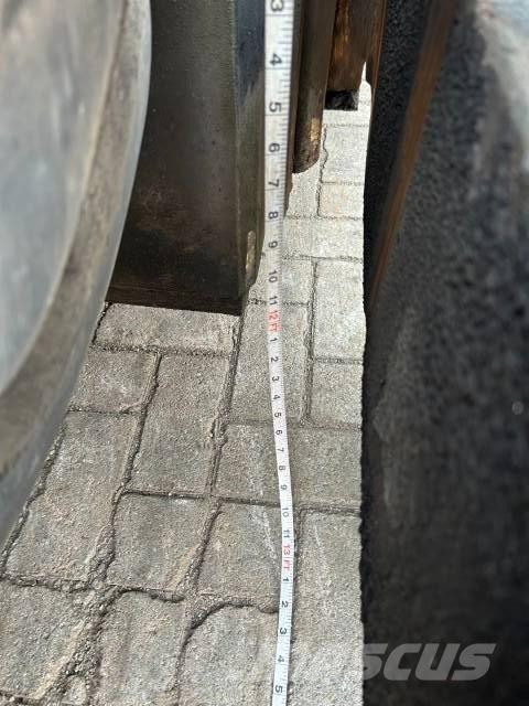 Kalmar DCB 28-1200 Camiones diesel